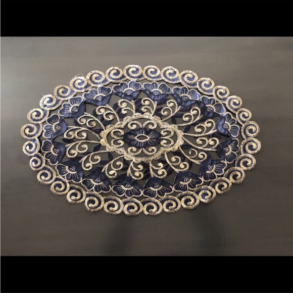 Elegant Navy/Gold Table cover Set - Picture 5 of 5